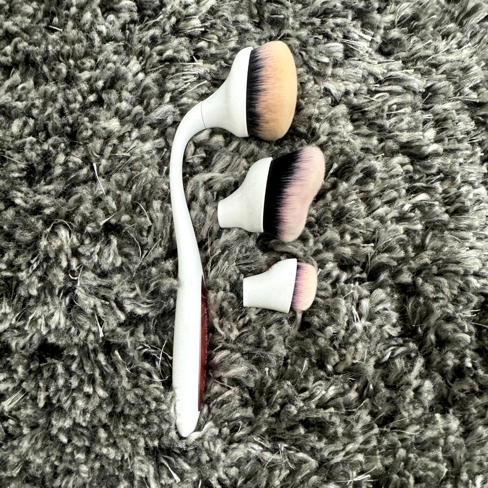 Real Techniques 3 in 1 Adjustable Blender Makeup Brushes